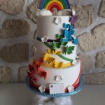 Wedding Cake Papillon et arc-en-ciel