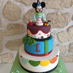 Bébé Mickey fête son anniversaire avec Noah